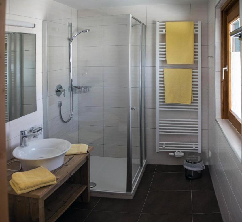 Klausner Hotel Митерзил Екстериор снимка